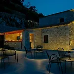 Manifest Boutique Otel Oítilon