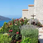 Manifest Boutique 4* Οίτυλο
