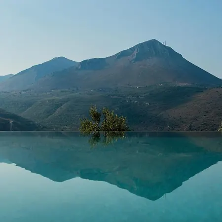 Manifest Boutique 4* Oítilon