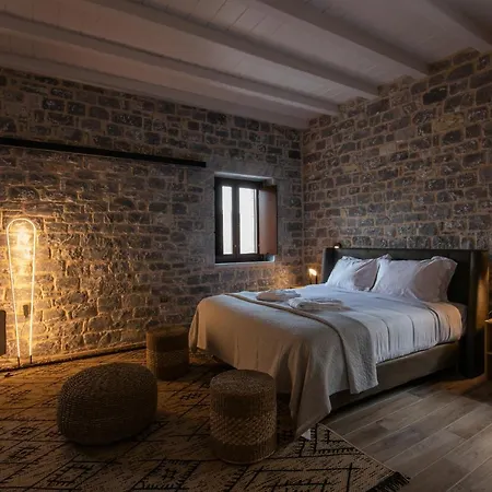 Manifest Boutique 이틸로