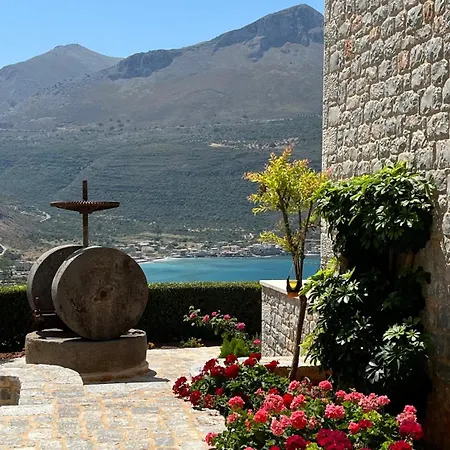 Manifest Boutique 이틸로