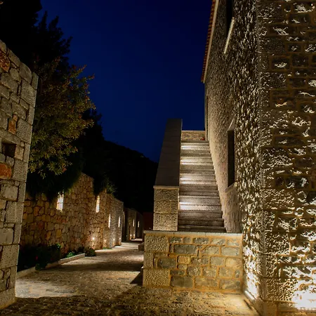 Manifest Boutique 4* Oítilon