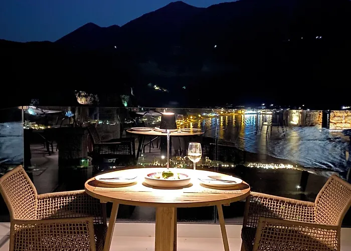 Manifest Boutique Oítilon